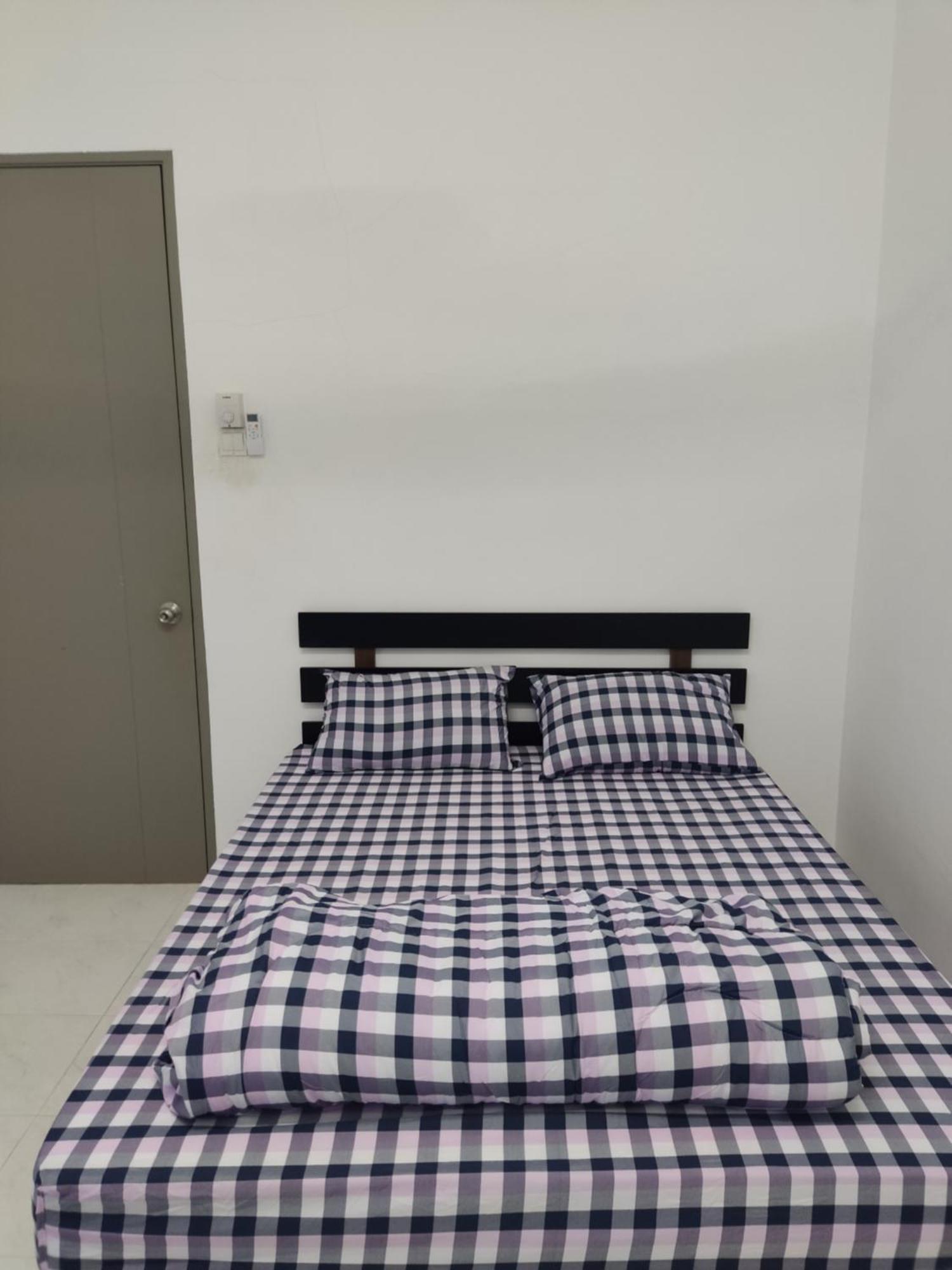 2Storey Asraf'S Homestay Seri Iskandar Extérieur photo