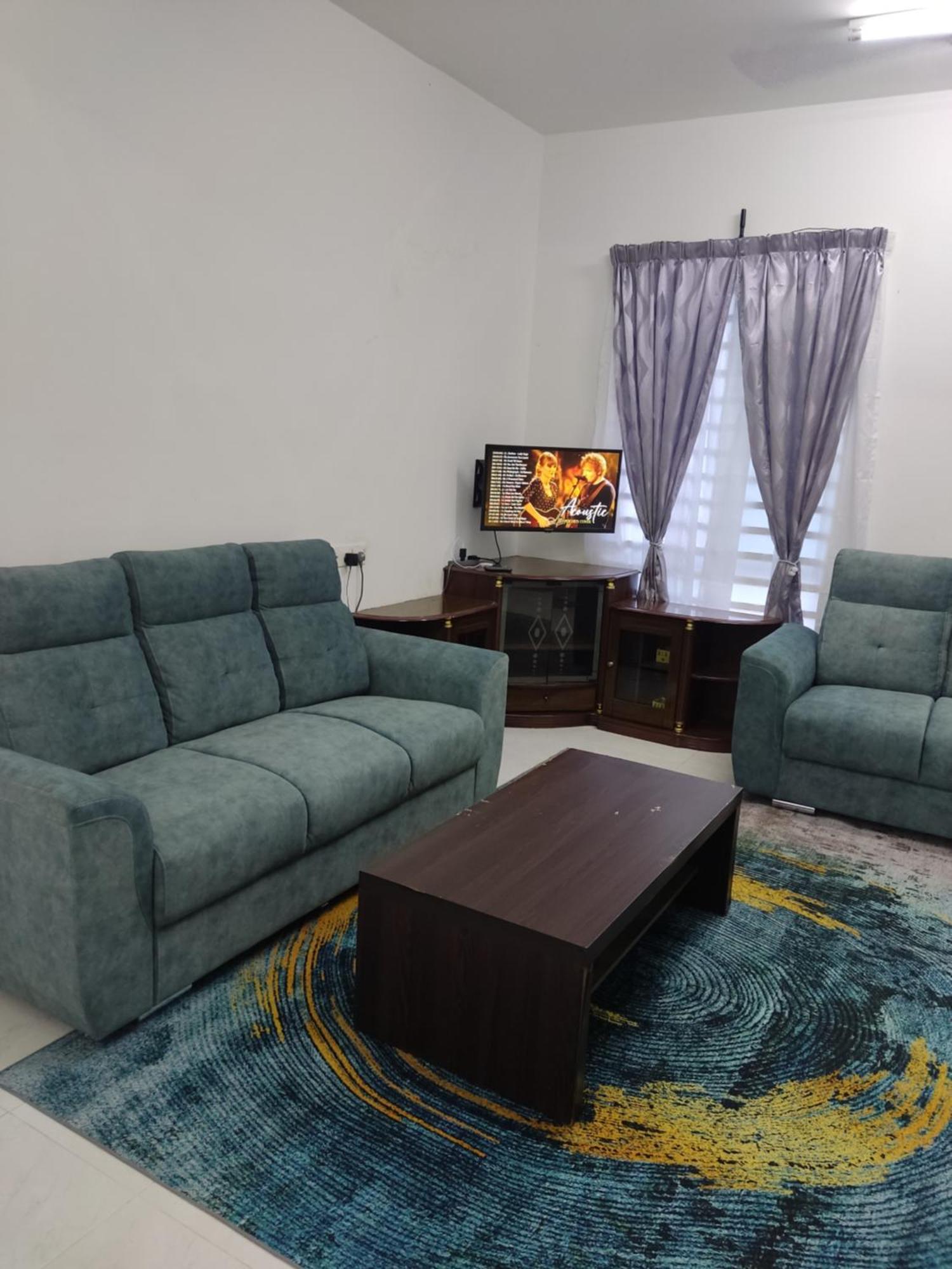 2Storey Asraf'S Homestay Seri Iskandar Extérieur photo